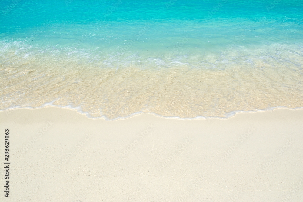 Crystal clear turquoise water of the Indian Ocean