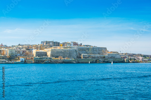 Fototapeta Naklejka Na Ścianę i Meble -  Beautiful landscape with a panoramic view of the Valletta