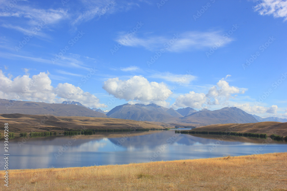 lake alexandrina with mountains in the background lake alexandrina with mountains in the background
