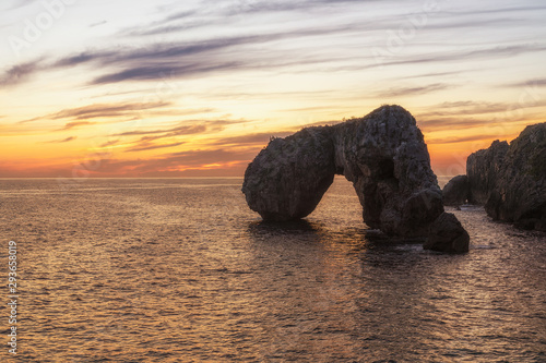 Bild auf Leinwand Castro de las gaviotas in LLanes, Spain