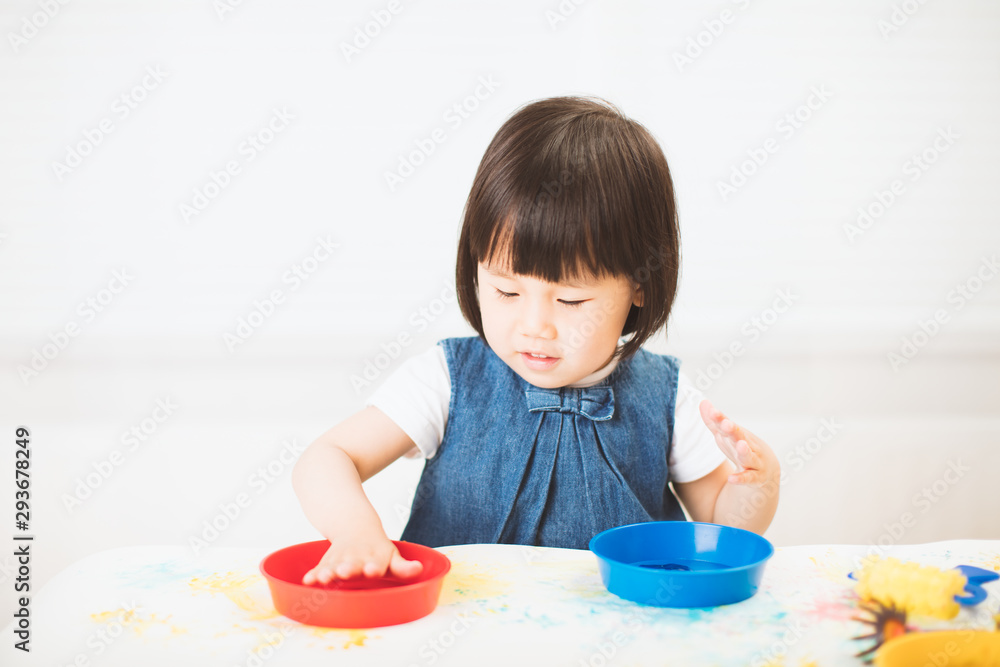 toddler girl paiting at home toddler girl paiting at home