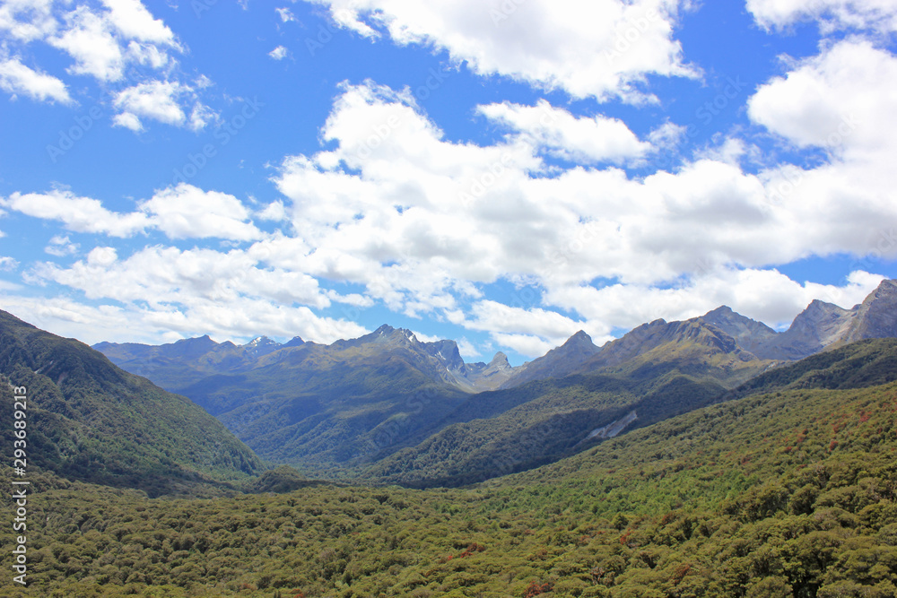 Fototapeta premium View towards milford sound, seen from the highway