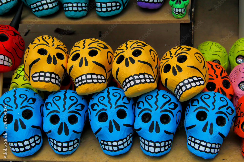 Coloridas calaveras para día de muertos en México