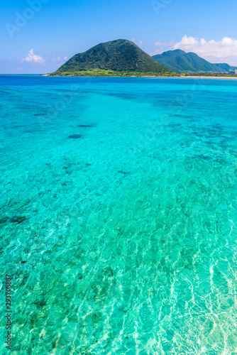 伊平屋島の海