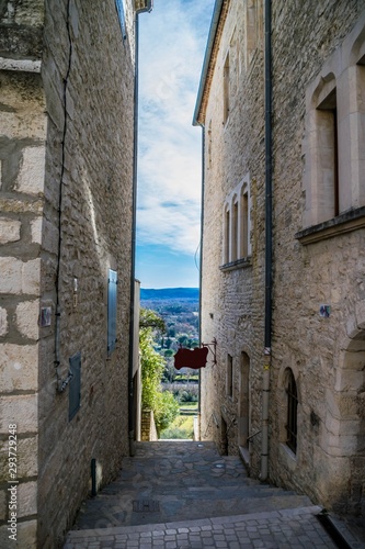 V  z  nobres  Gard  Occitanie  France.