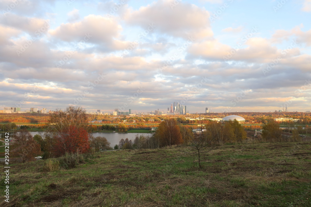 Obraz premium The golden autumn in Russia.
