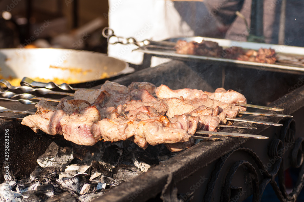 the process of making barbecue grilled meat