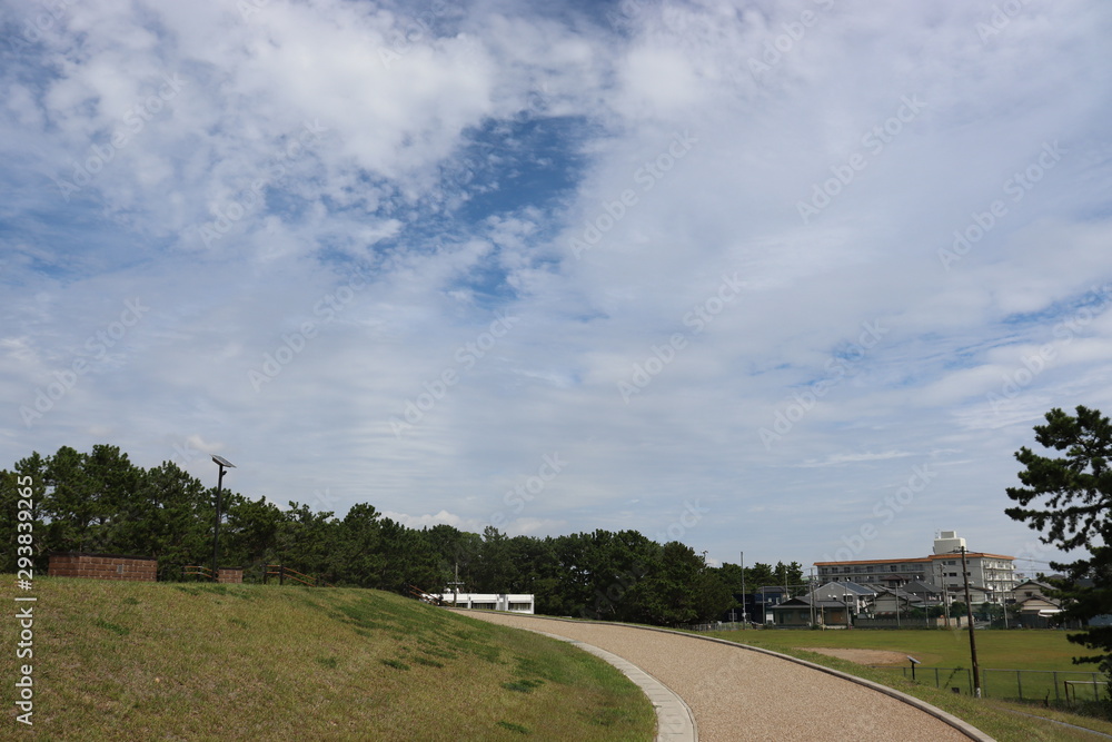 弁天島　公園　青空