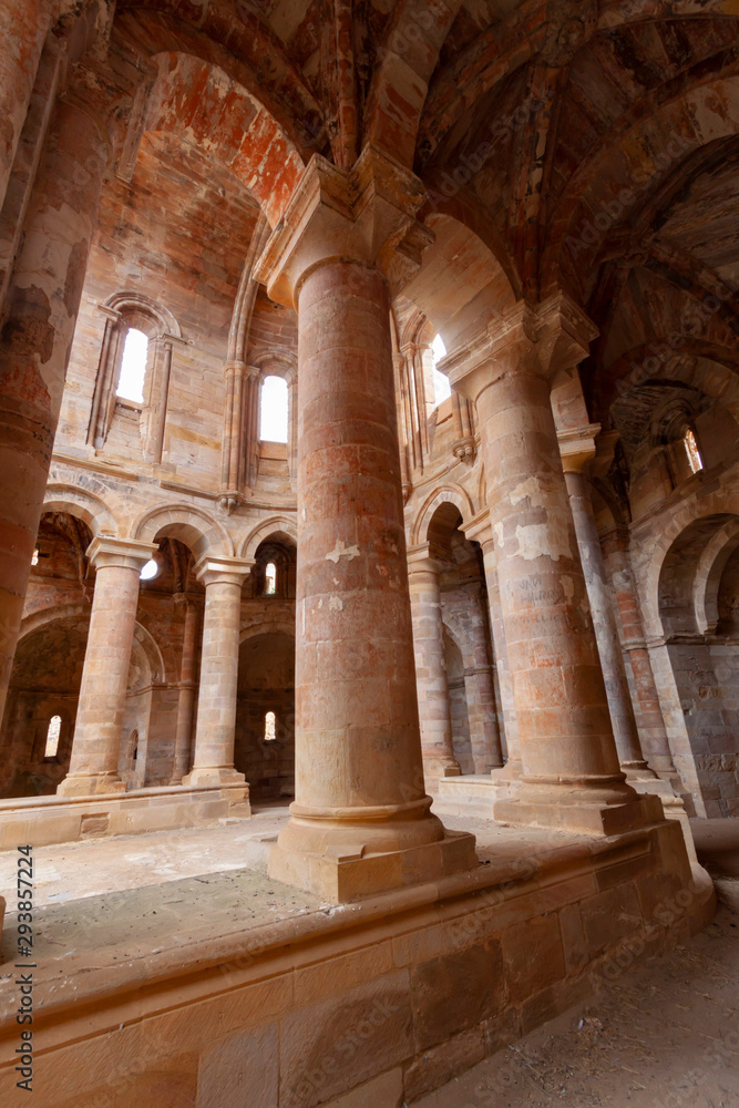 Monasterio de Moreruela,Spain,9,2013; It had a huge church, 63 meters long and 26 meters wide, between the ends of the transept.