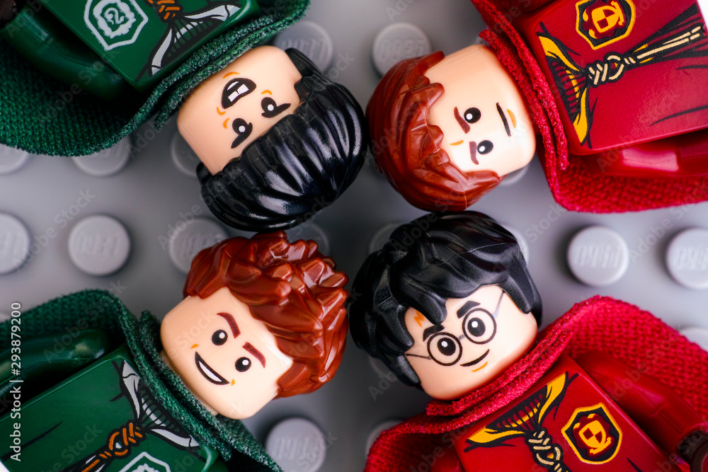 Tambov, Russian Federation - January 06, 2019 Four Lego Harry Potter  minifigures from Gryffindor and Slytherin teams - Harry Potter, Oliver Wood,  Lucian Bole and Marcus Flint on gray background. Photos | Adobe Stock