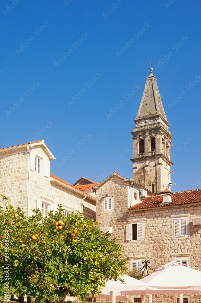 Obraz premium Montenegro. View of ancient town of Perast with Bell Tower of St Nicholas church