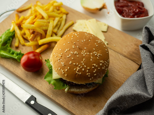 Fotografie Domowe burgery z dodatkami