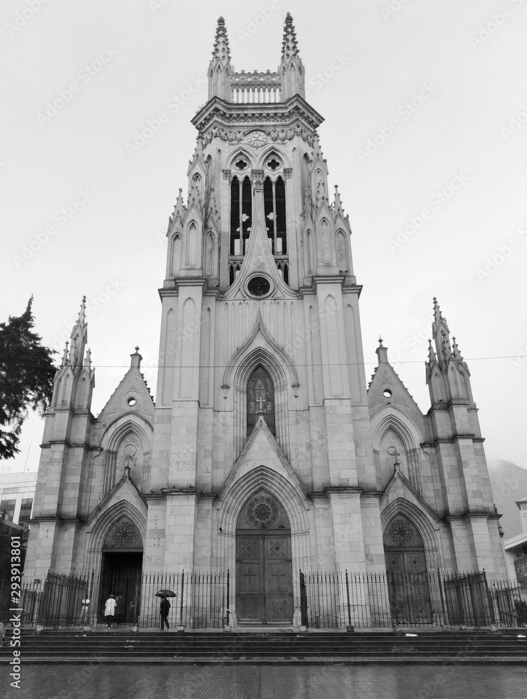 Fototapeta premium lourdes bw