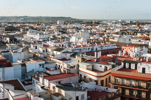 Panoramablick auf die Stadt Sevilla-Andalusien-Spanien © sonjanovak