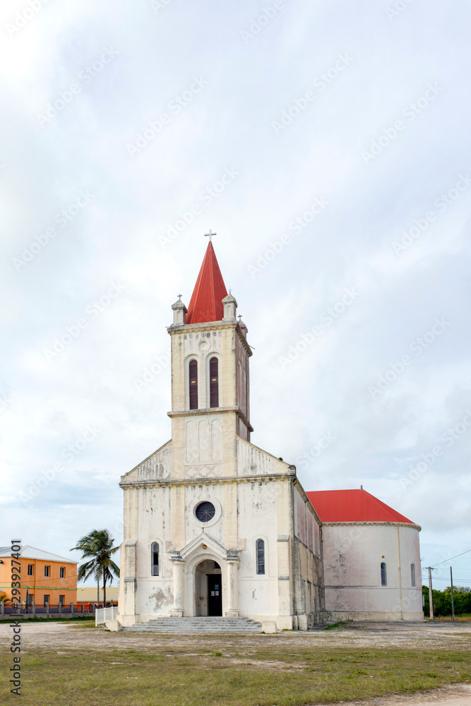Fototapeta premium ニューカレドニア ロイヤルティ諸島 ウベア島 セントジョセフ教会