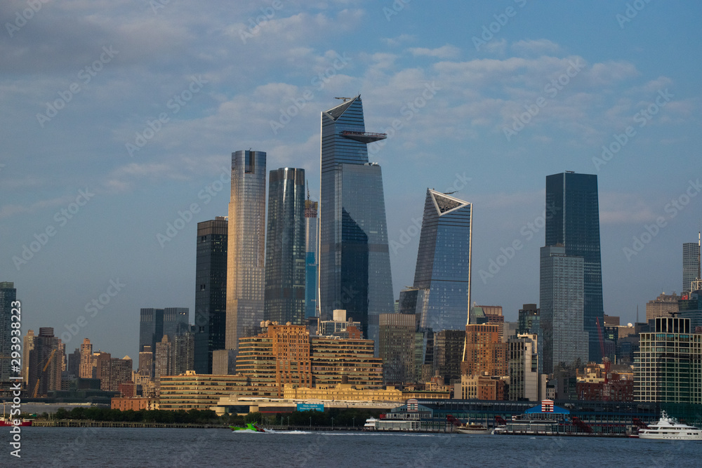 new york skyline at dusk