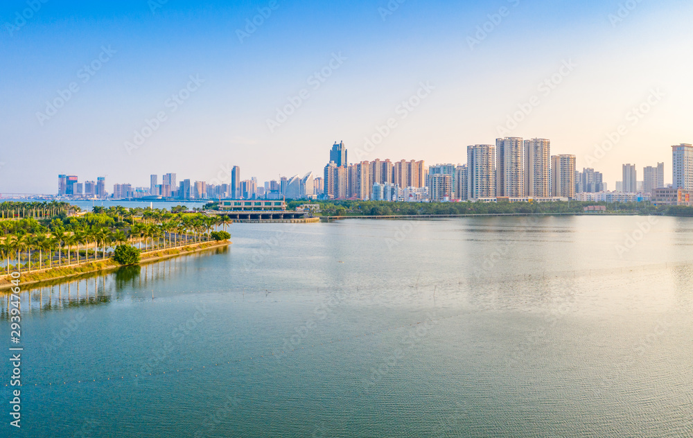 Fototapeta premium Beautiful scenery in Zhanjiang Bay, Guangdong Province