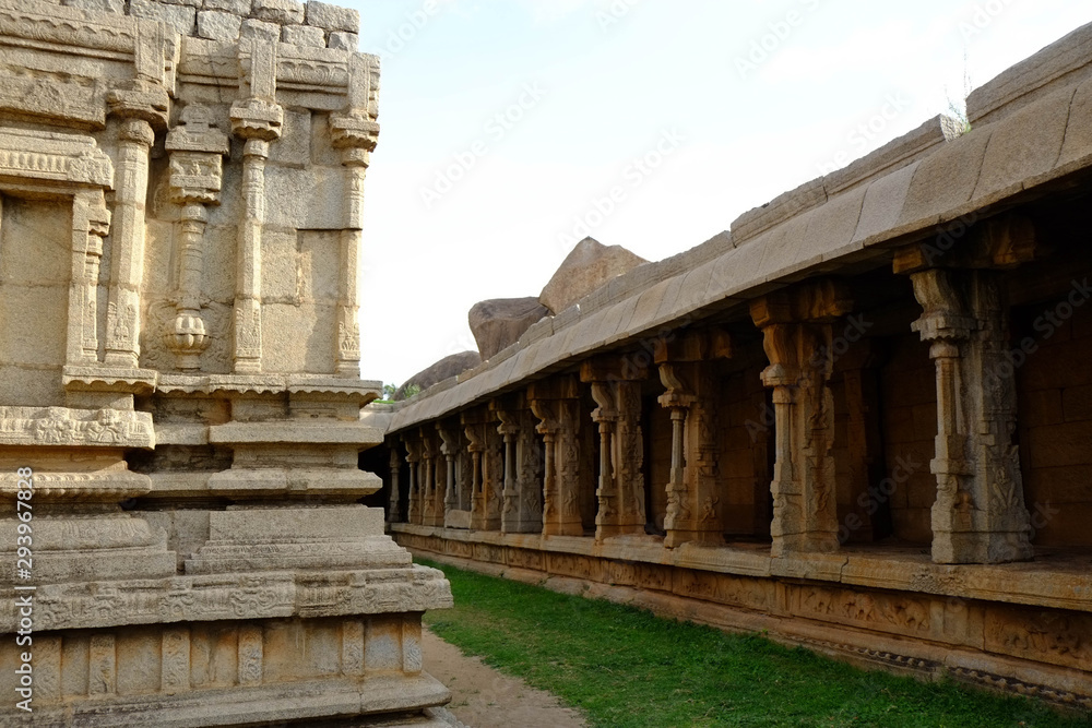 Obraz premium 南インドのハンピにある遺跡