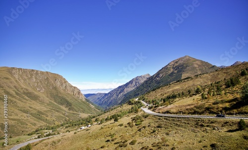 Paysage montagne Andorre Pyrénées - voyage tourisme © mathisprod