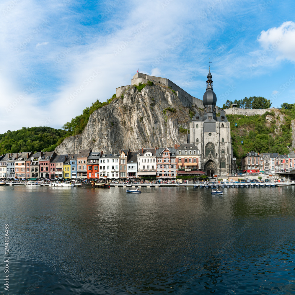 Φωτογραφία square format view of the small town of Dinant on the Maas river with the histor