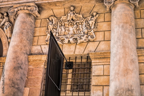 detail vom palazzo barbaran da porto in vicenza, italien photo