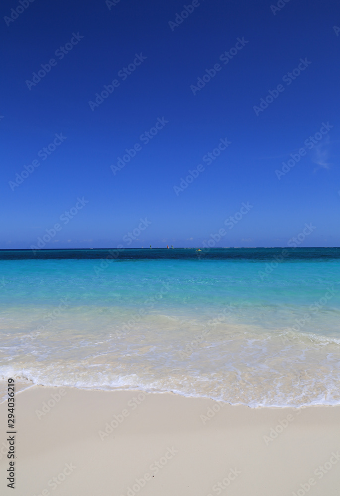 Wunderschöner Strand in der Karibik (Kuba)