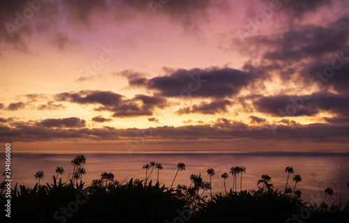 Beautiful colorful romantic sky and sea in sunrise © hopsalka
