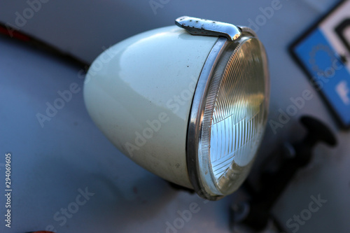 Foto Phare de Voiture Ancienne - 2CV