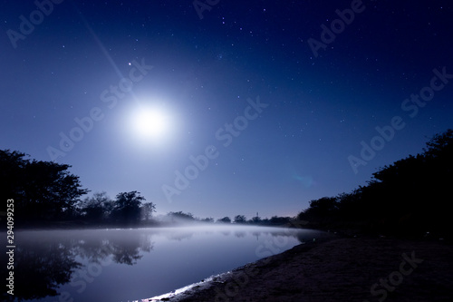 Noche en el lago © aldomrodriguez