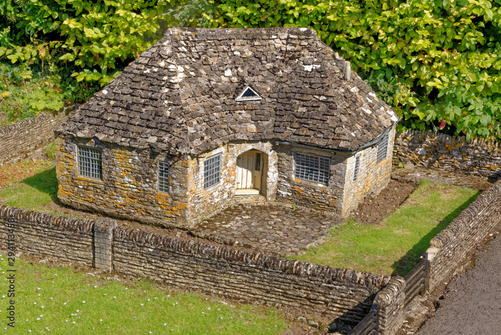 Obraz premium Famous Model Village in Bourton on the Water - UK
