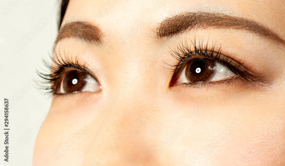 Obraz premium まつげエクステンション施術 140本