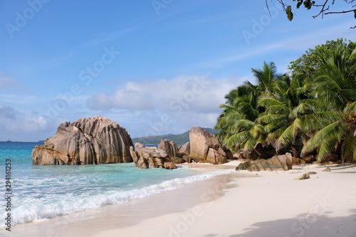 Paradise beach Seychelles © Sandra