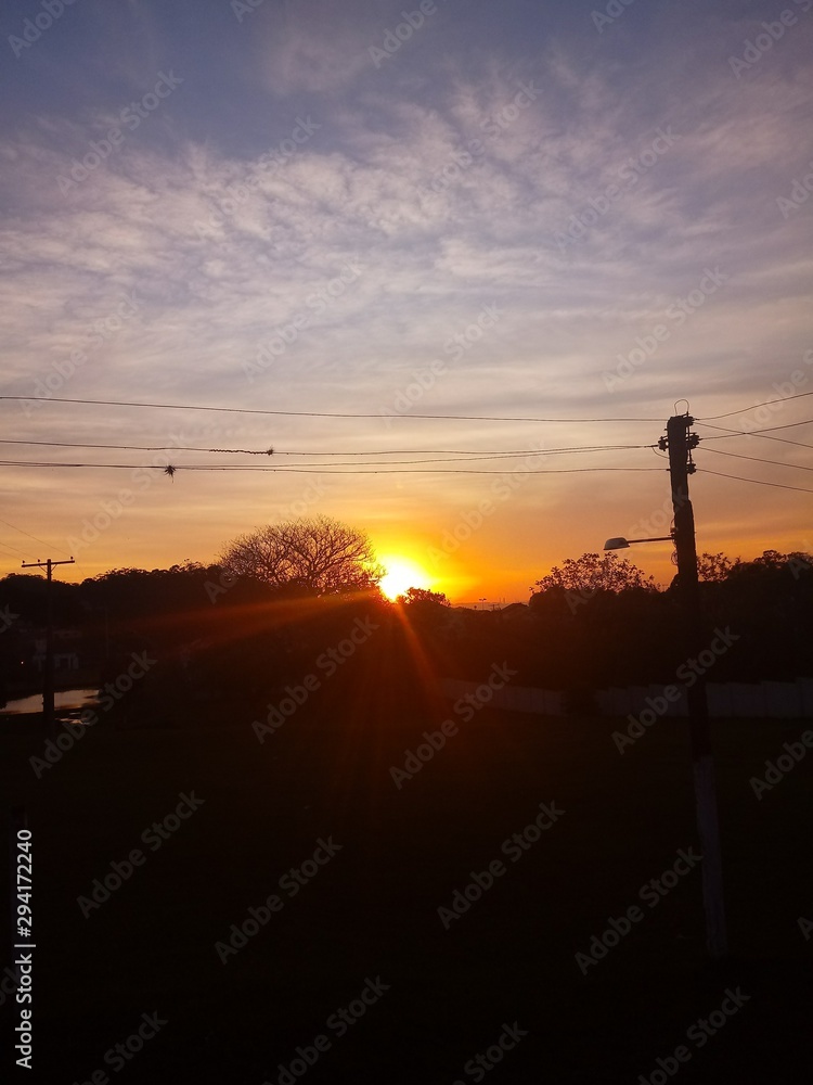 Naklejka premium sunset in city