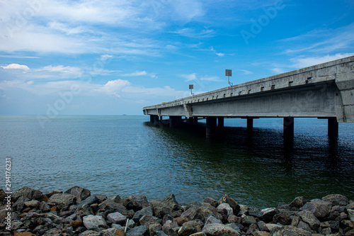 bridge on the sea © Ignacio