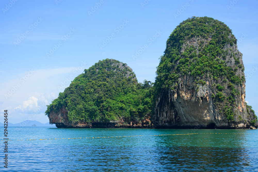 Naklejka premium tropical island in thailand