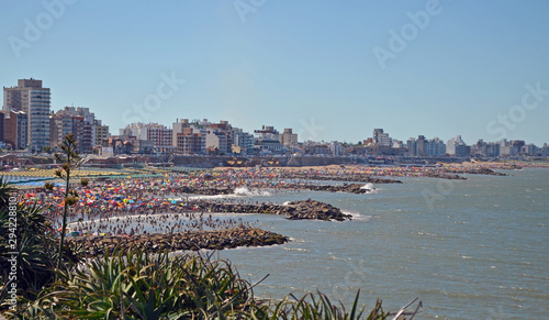 Estalla el verano en Mar del Plata, Argentina photo