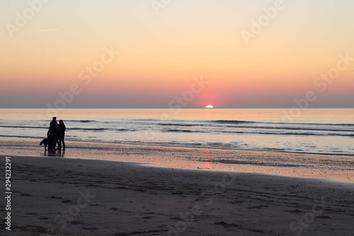 coucher de soleil a la plage © naomie 