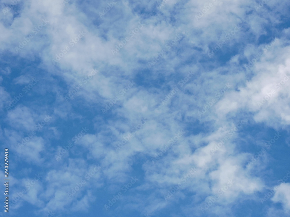 Fototapeta premium Blue sky background with clouds