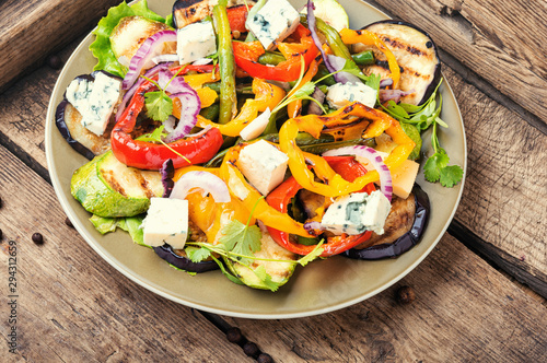 Grilled vegetables salad