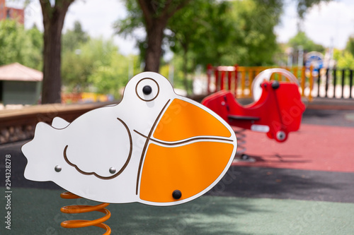 Fototapeta Naklejka Na Ścianę i Meble -  Parque de juegos infantil al aire libre