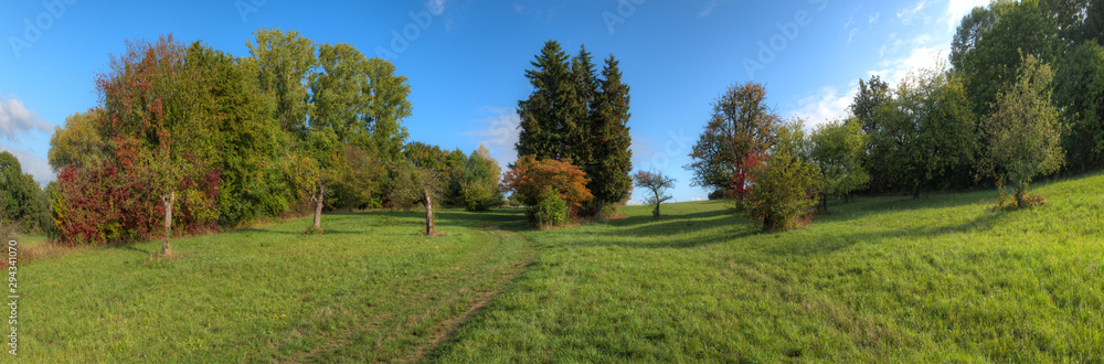 Ein Naherholungsgebiet im Norden von Frankfurt am Main Ein Naherholungsgebiet im Norden von Frankfurt am Main