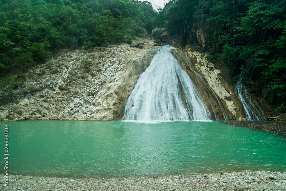 Bassin Zim, Haiti (Hinche)  waterfall on a lake - obrazy, fototapety, plakaty 