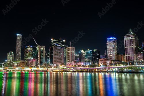 Nächtliche Skyline von Brisbane  © Dominik
