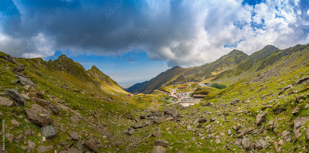 Fototapeta premium Glacial Lake Balea