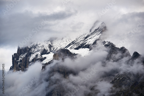 Von Nebel umhülltes Wetterhorn