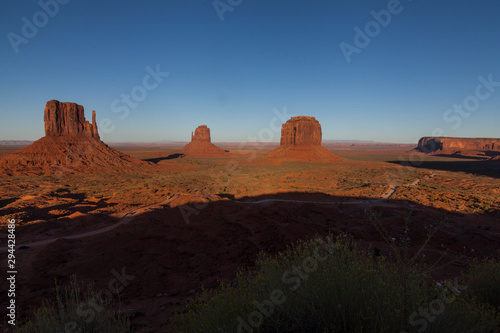 atardecer en el Monument Valley