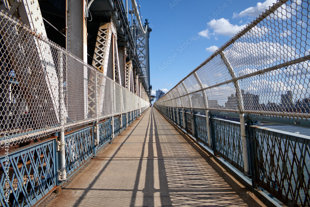 Fototapeta premium Zdjęcie mostu na Manhattanie