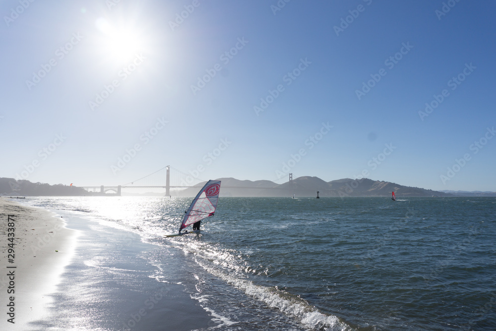 Naklejka premium Sailing in San Franciso