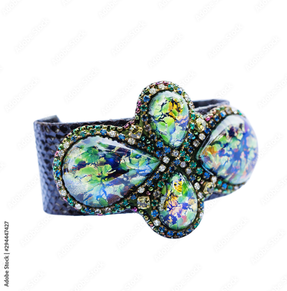 Glamorous bracelet with a emerald star Glamorous bracelet with a emerald star