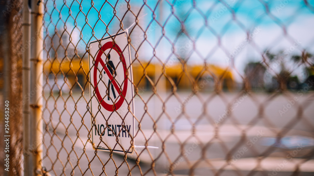 No Entry Please! No Entry Please!